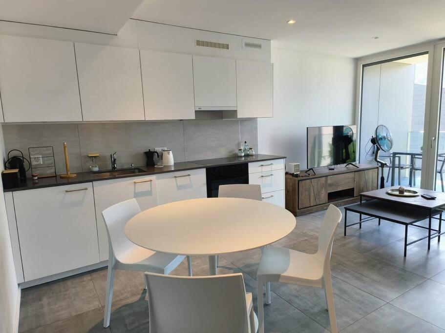 Design Apartment Melano Lake מראה חיצוני תמונה